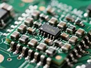 Supercapacitors have an extremely high power density (the speed of power output), laying the foundation for their ability to release huge amounts of energy rapidly, far exceeding that of chemical batteries. This enables it to perfectly match scenarios wit